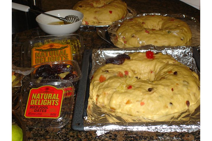 Bolo Rei Portuguese Kings Cake