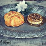 Baked Brie Cheese with Praline Sauce #SundaySupper 