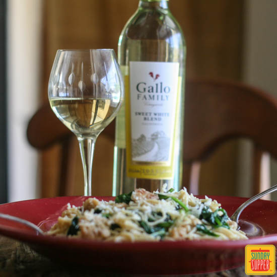Angel Hair Pasta with Chicken, Spinach and Wine Sauce