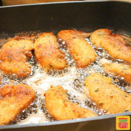 Chicken in a Caramelized Onion Wine Sauce #SundaySupper 