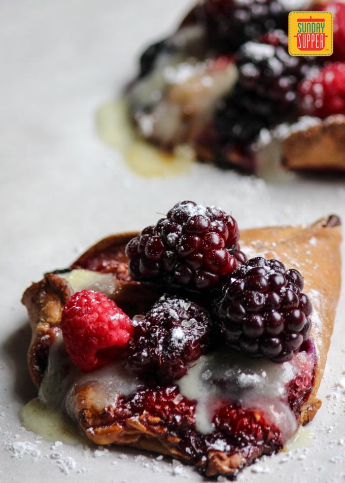 Blackberry Brie Bites #SundaySupper