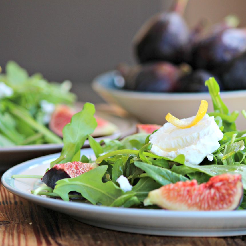 Arugula Fig Goat Cheese Salad #SundaySupper