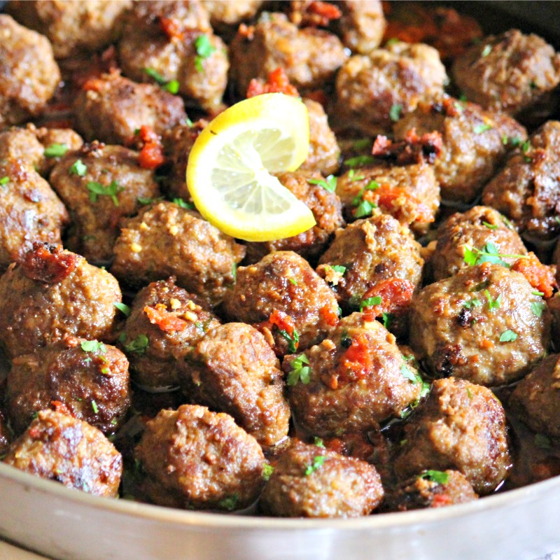 Portuguese Meatballs in a Garlicky Wine Sauce #SundaySupper 